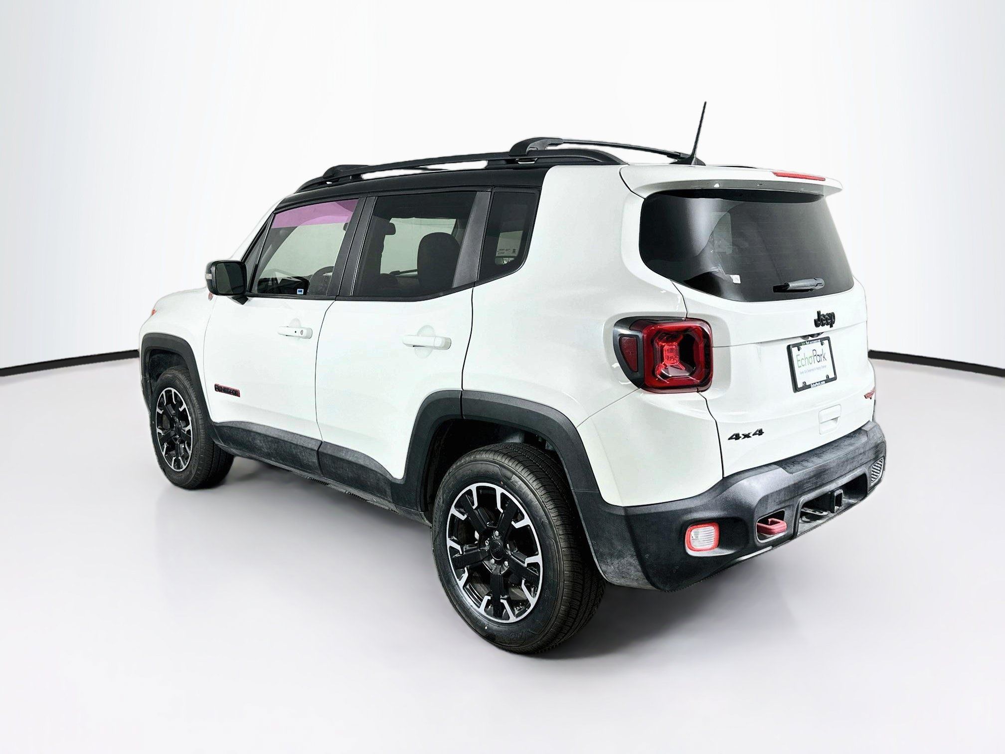 Used 2023 Jeep Renegade Trailhawk w/ Sun/Sound Group AWD/4WD image 5