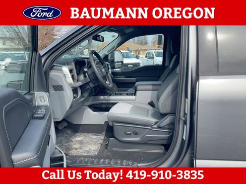 New 2026 Ford F250 XLT w/ XLT Premium Package AWD/4WD image 16