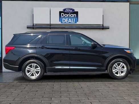 Certified 2023 Ford Explorer XLT w/ Equipment Group 202A AWD/4WD image 2