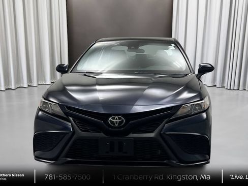 Used 2021 Toyota Camry SE w/ TRD Appearance Package (TMS) FWD image 2