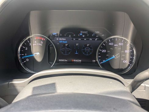 Used 2022 Ford F250 Lariat w/ Lariat Ultimate Package AWD/4WD image 31