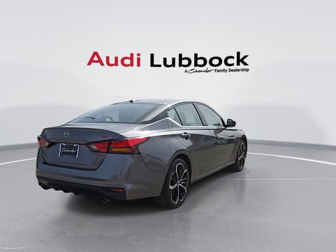 Used 2024 Nissan Altima 2.5 SR image 8