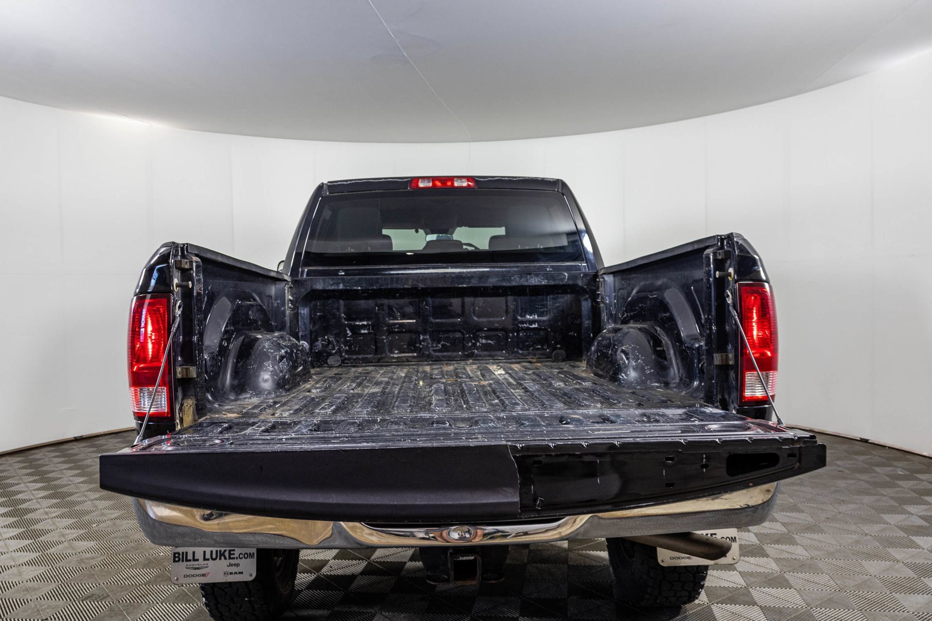 Used 2014 RAM 2500 Tradesman w/ Chrome Appearance Group AWD/4WD image 34