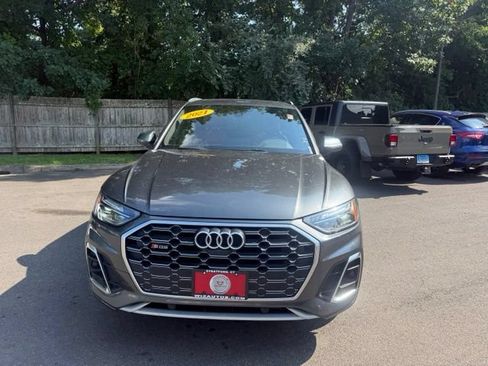 Used 2021 Audi SQ5 Premium Plus w/ Premium Plus Package AWD/4WD image 2