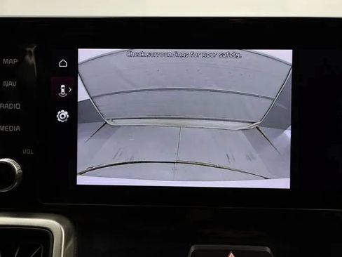 Used 2022 Kia Sorento S FWD image 38
