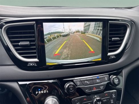 New 2026 Chrysler Voyager LX image 32