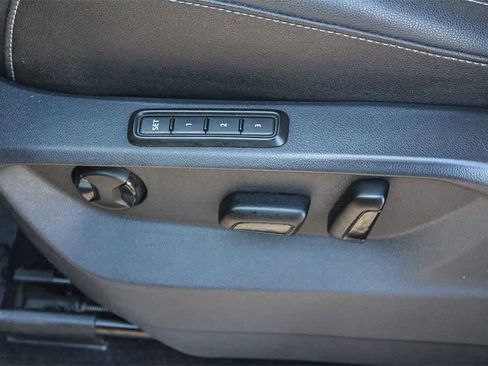 Used 2018 Volkswagen Atlas SEL Premium image 27