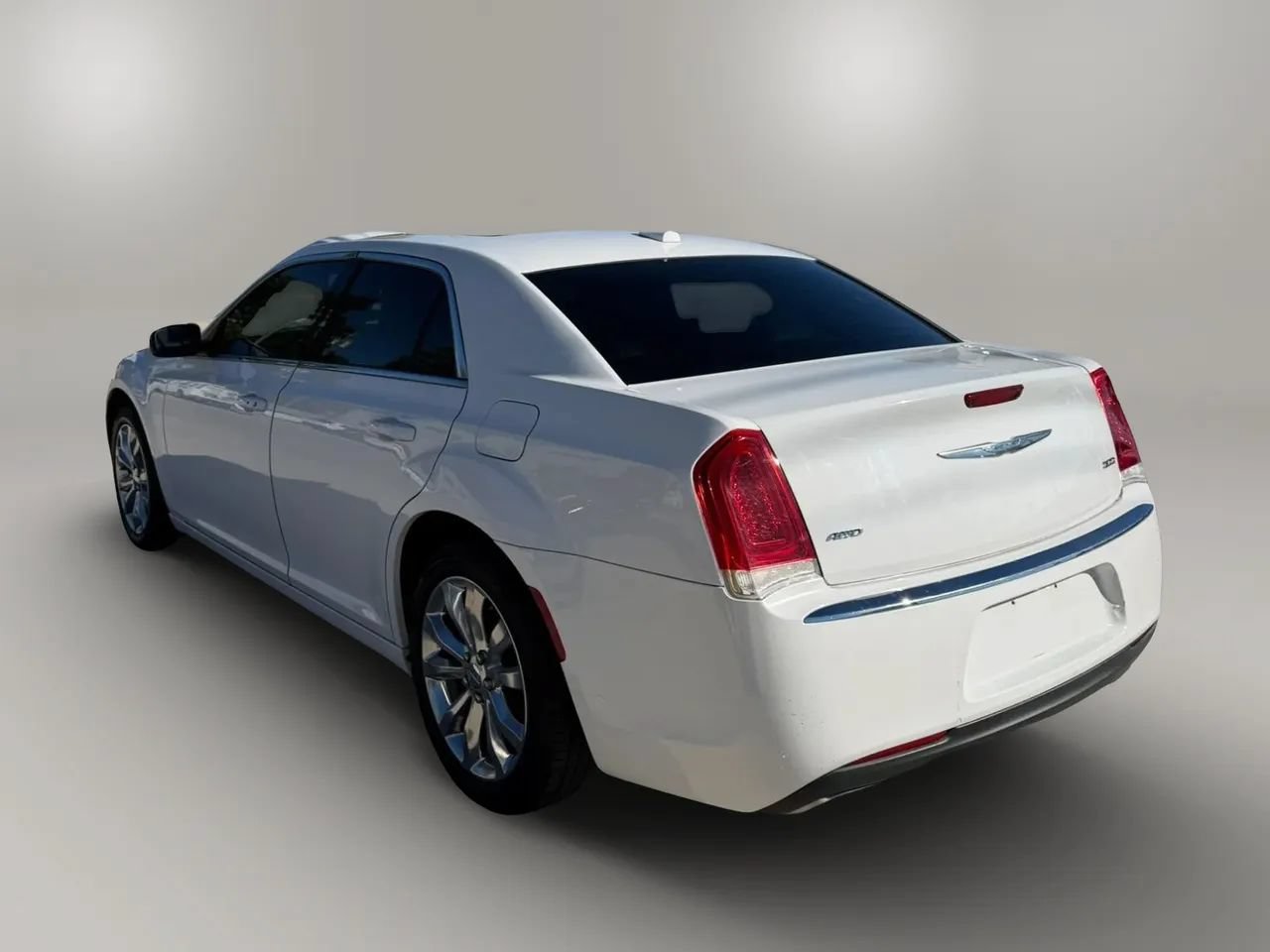 Used 2016 Chrysler 300 Limited AWD/4WD image 6