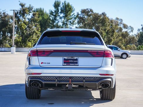 New 2026 Audi RS Q8 performance image 5