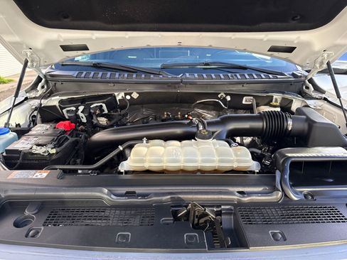 Certified 2023 Ford Expedition Platinum image 22