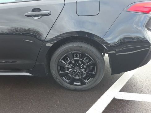 Used 2025 Toyota Corolla LE image 12