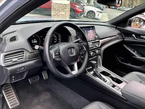 Used 2021 Honda Accord Sport image 16