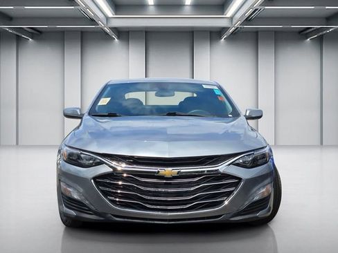 Used 2024 Chevrolet Malibu LT FWD image 2