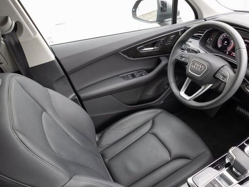 Used 2024 Audi Q7 3.0T Premium Plus image 23