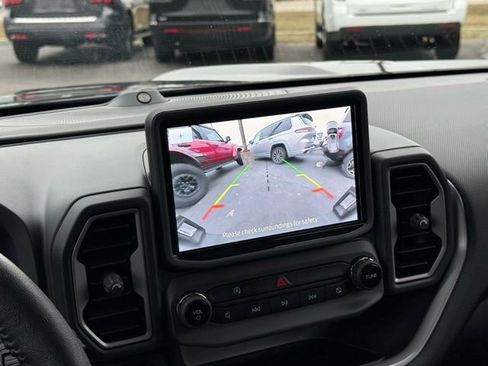 Used 2021 Ford Bronco Sport Outer Banks w/ Outer Banks Package (96D) image 4