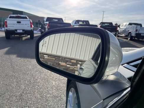 Used 2019 Ford Fusion SEL image 23