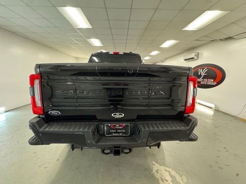 New 2026 Ford F250 Platinum w/ FX4 Off-Road Package image 6