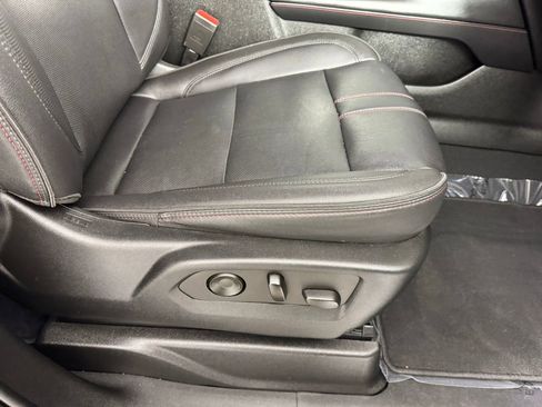 Used 2022 Chevrolet Tahoe RST w/ Luxury Package image 37