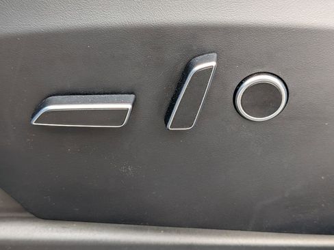 Used 2022 Tesla Model X AWD/4WD image 16
