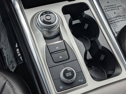 Certified 2022 Ford Explorer XLT w/ Equipment Group 202A image 22