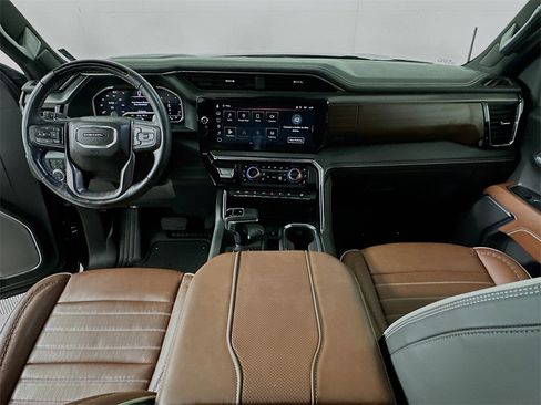 Used 2024 GMC Sierra 1500 Denali Ultimate image 3