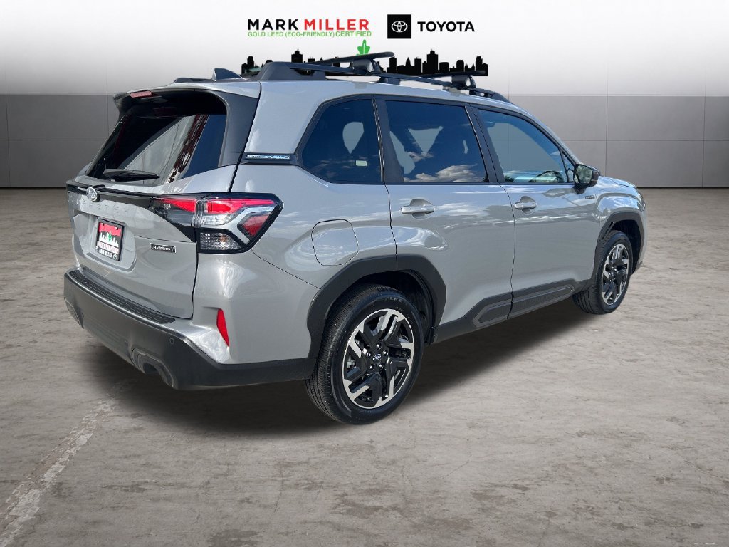 Used 2025 Subaru Forester Limited AWD/4WD image 6