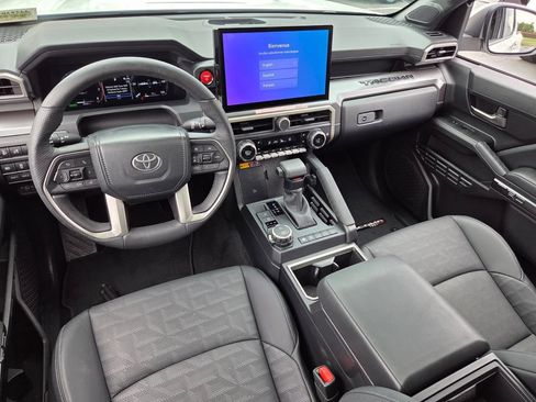 Used 2025 Toyota Tacoma TRD Sport w/ TRD Sport Premium Package AWD/4WD image 8
