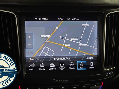 Used 2018 Maserati Levante S GranSport AWD/4WD image 16