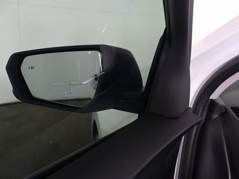 Used 2024 Chevrolet Equinox LS w/ Driver Confidence II Package image 31