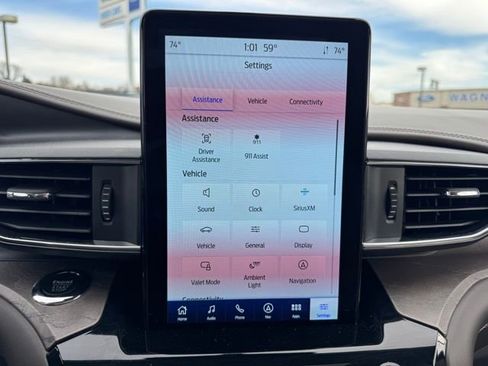 Used 2023 Ford Explorer Platinum w/ Technology Package image 26