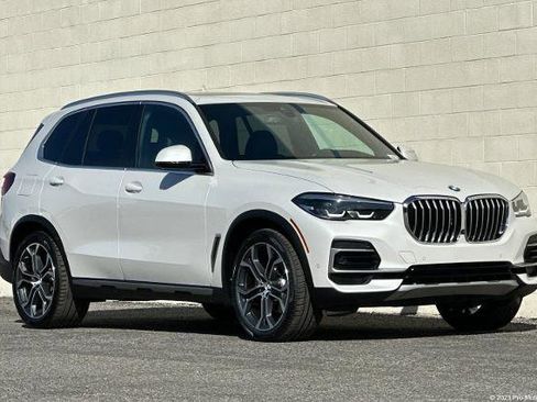 Used 2023 BMW X5 xDrive40i w/ Premium Package AWD/4WD image 1