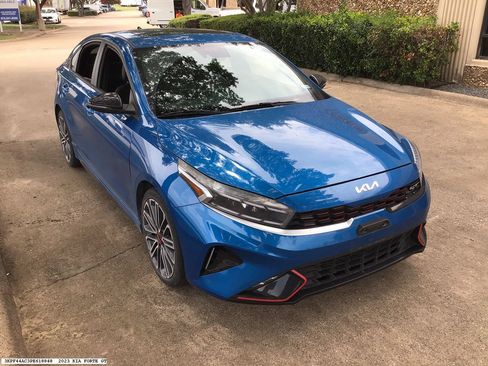 Used 2023 Kia Forte GT FWD image 4