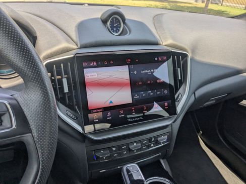 Certified 2022 Maserati Ghibli Modena image 19