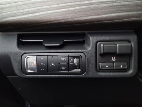 New 2025 GMC Sierra EV Denali image 21