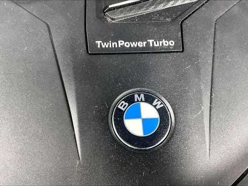 Used 2022 BMW X5 xDrive40i w/ Premium Package AWD/4WD image 31