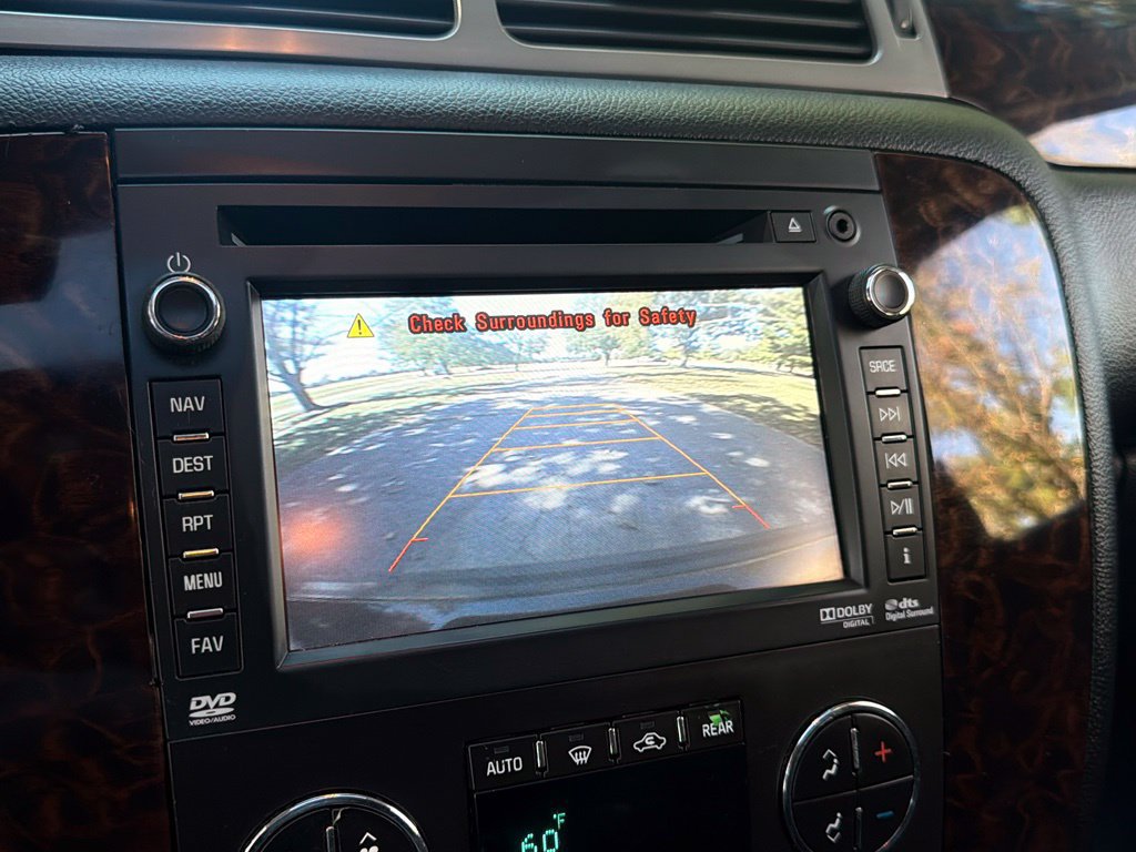 Used 2013 GMC Yukon Denali AWD/4WD image 15