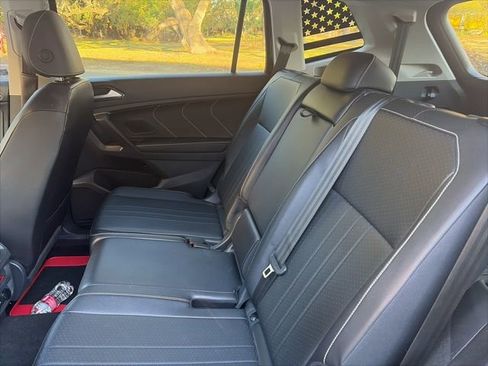 Used 2024 Volkswagen Tiguan SE image 7