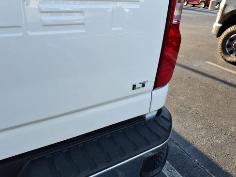 Used 2025 Chevrolet Silverado 2500 LT AWD/4WD image 5
