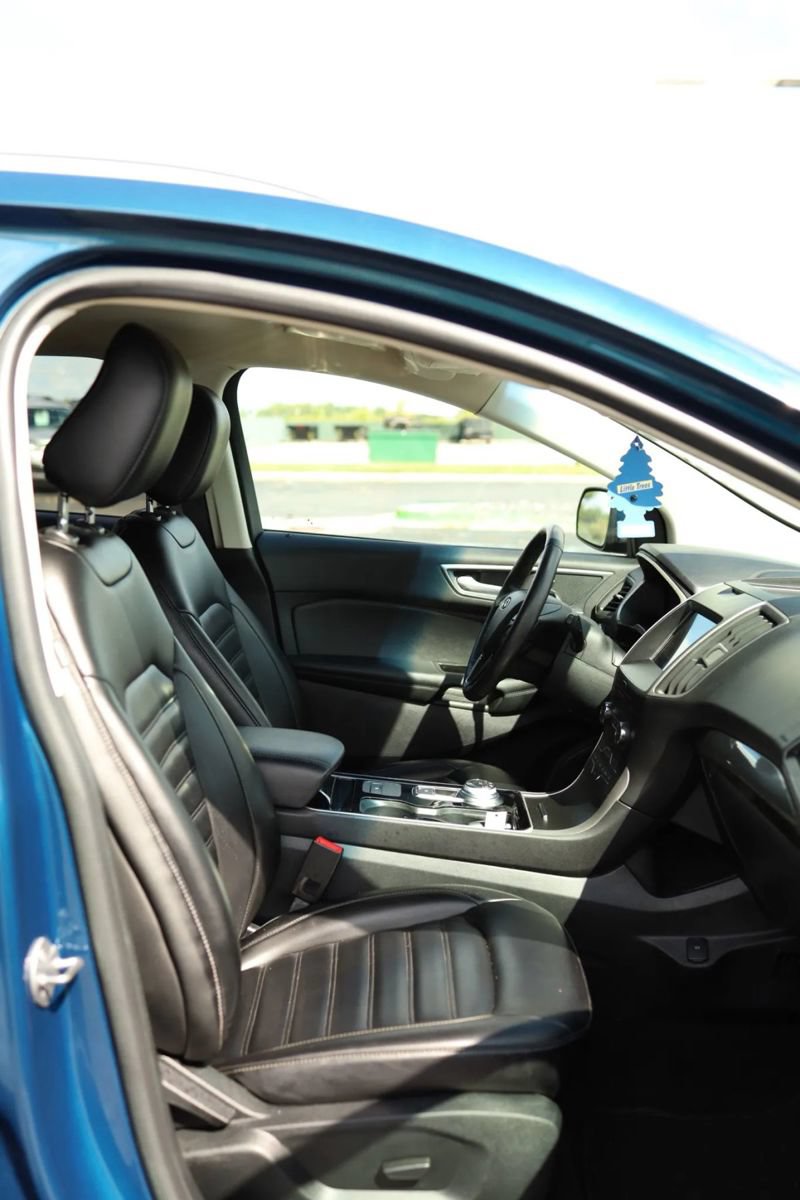 Used 2020 Ford Edge SEL FWD image 34