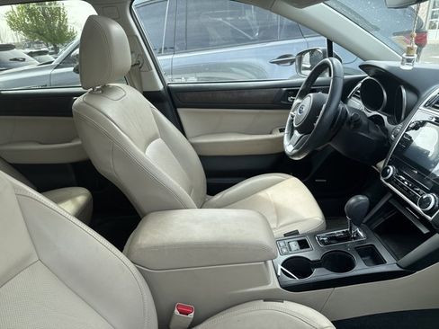 Used 2018 Subaru Outback 3.6R Limited image 13