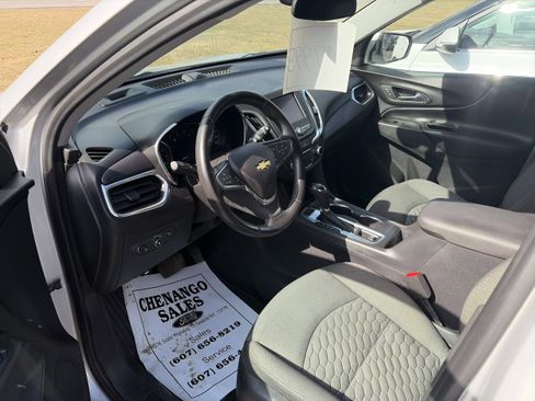 Used 2020 Chevrolet Equinox LT image 9