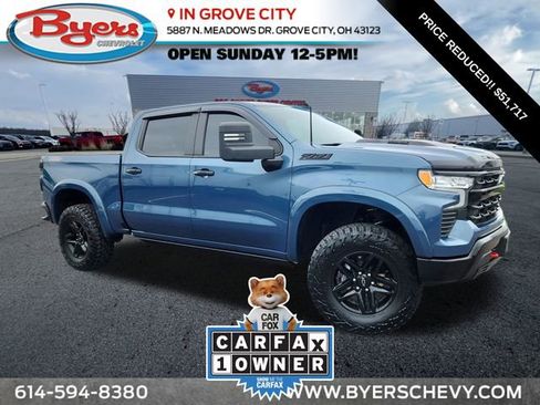 Used 2024 Chevrolet Silverado 1500 LT Trail Boss w/ LPO, Dark Essentials Package AWD/4WD image 1