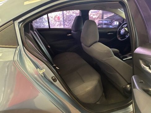 Used 2020 Toyota Corolla LE FWD image 28