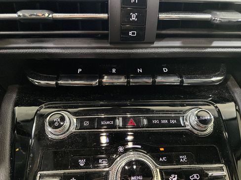 Used 2022 Lincoln Corsair FWD image 14