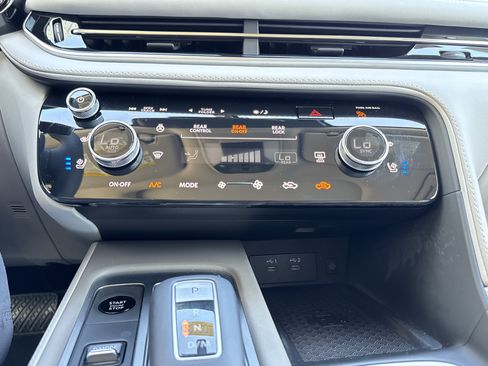 Certified 2026 INFINITI QX60 Luxe w/ Cargo Package FWD image 23