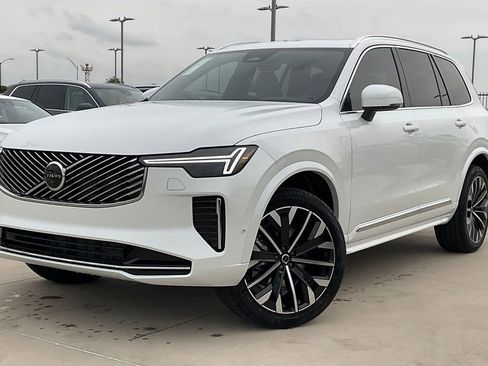 New 2026 Volvo XC90 B6 Ultra w/ Protection Package image 2