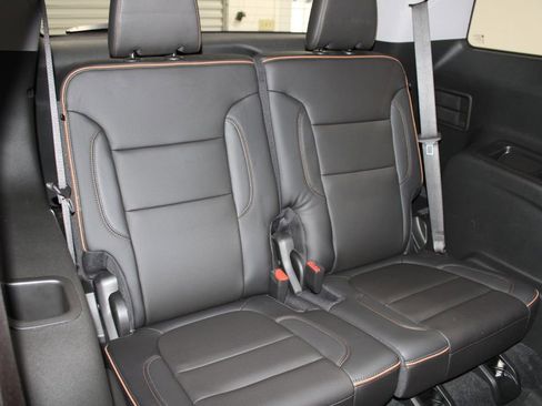 Used 2023 GMC Acadia AT4 w/ Preferred Package image 34