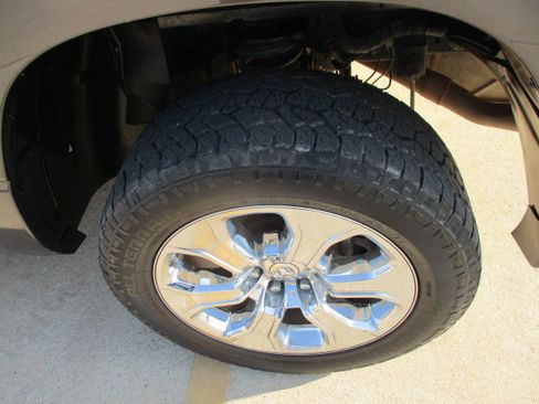 Used 2019 RAM 1500 Big Horn AWD/4WD image 7