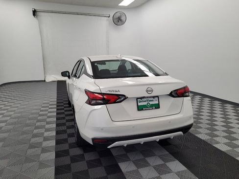 Used 2025 Nissan Versa SV FWD image 6