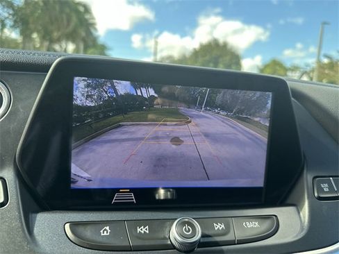 Used 2019 Chevrolet Blazer LT image 25